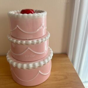 Pink Ceramic Stackable Cake Measuring Cups - Set of 3